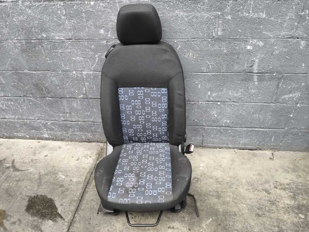 SIEGE AVANT DROIT FORD FIESTA 4/2002-10/2008 3PORTES - Vue 1